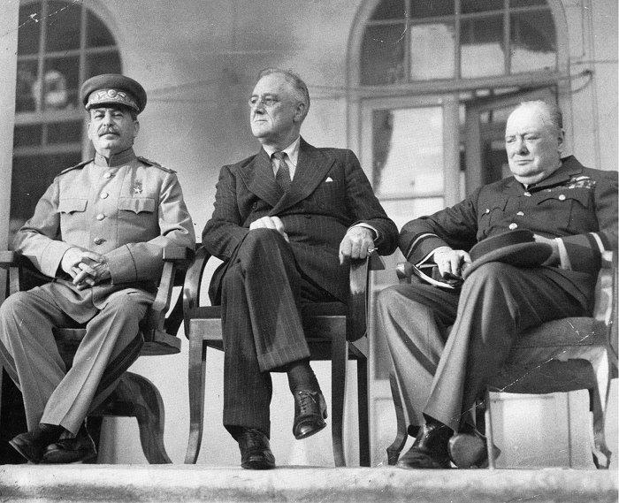 Conferències d'història: «Com va començar la Guerra Freda?» amb Iván Giménez Chueca - 