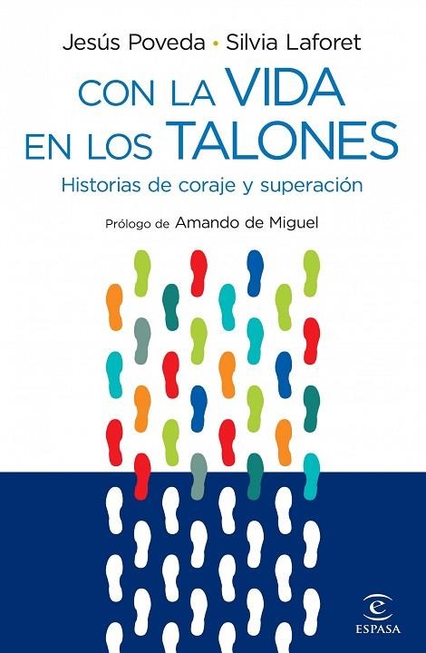 CON LA VIDA EN LOS TALONES | 9788467033090 | VARIS
